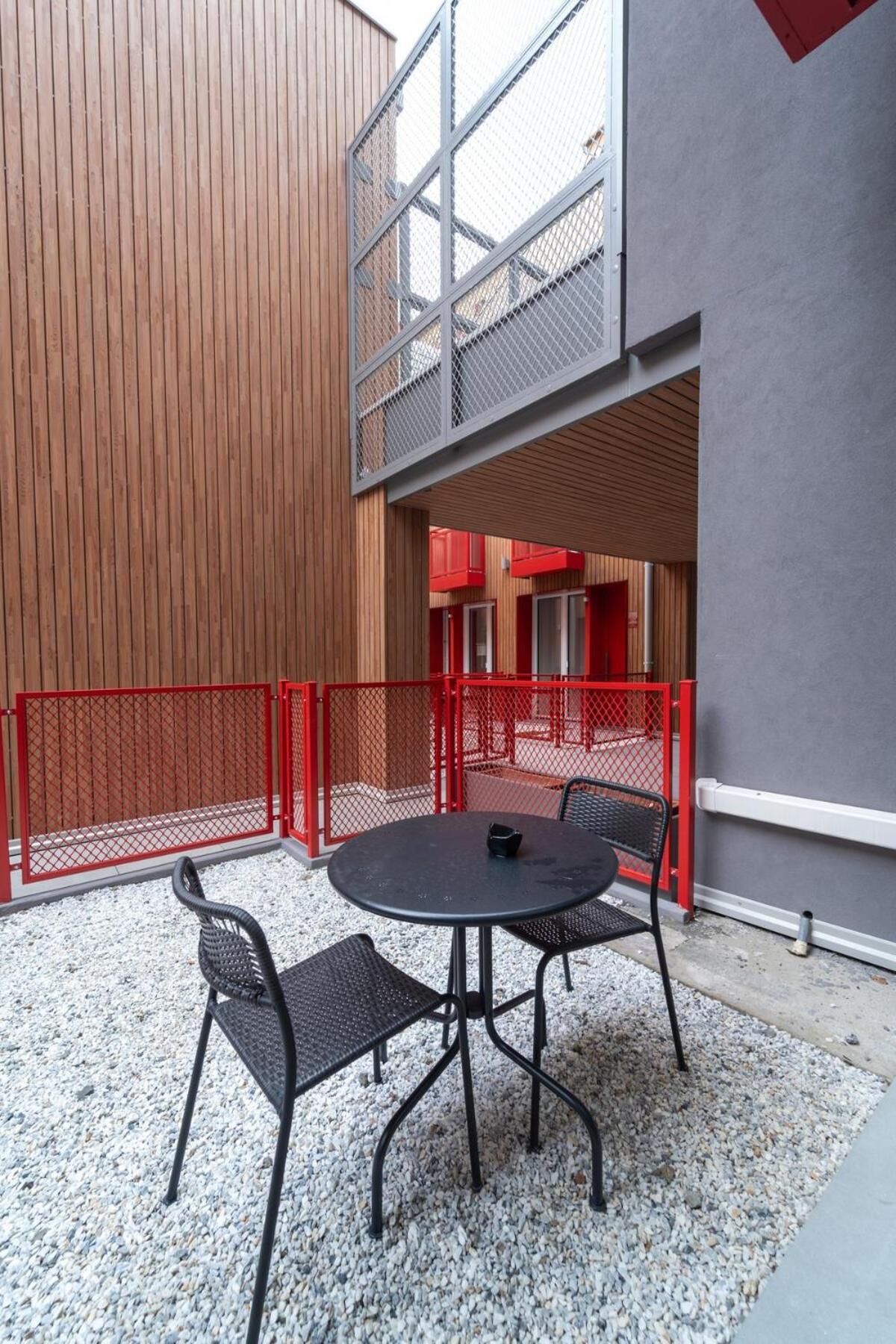 Homeby, Mascarella Patio Apartment Болонья Экстерьер фото